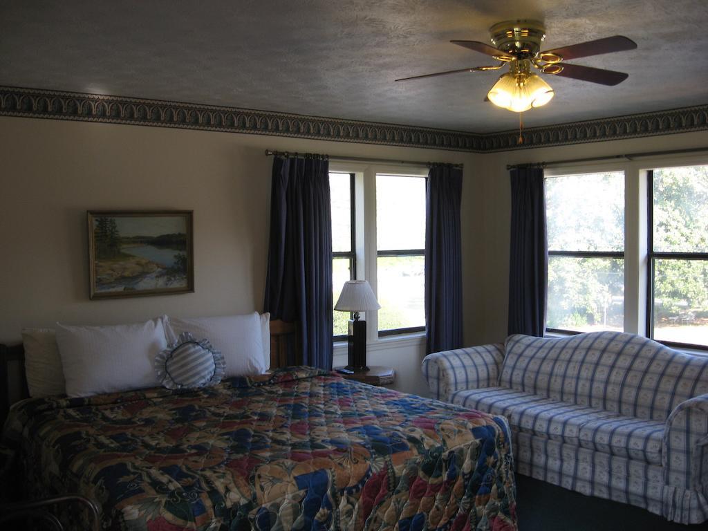 White Columns Motel Пайн-Маунтин Номер фото